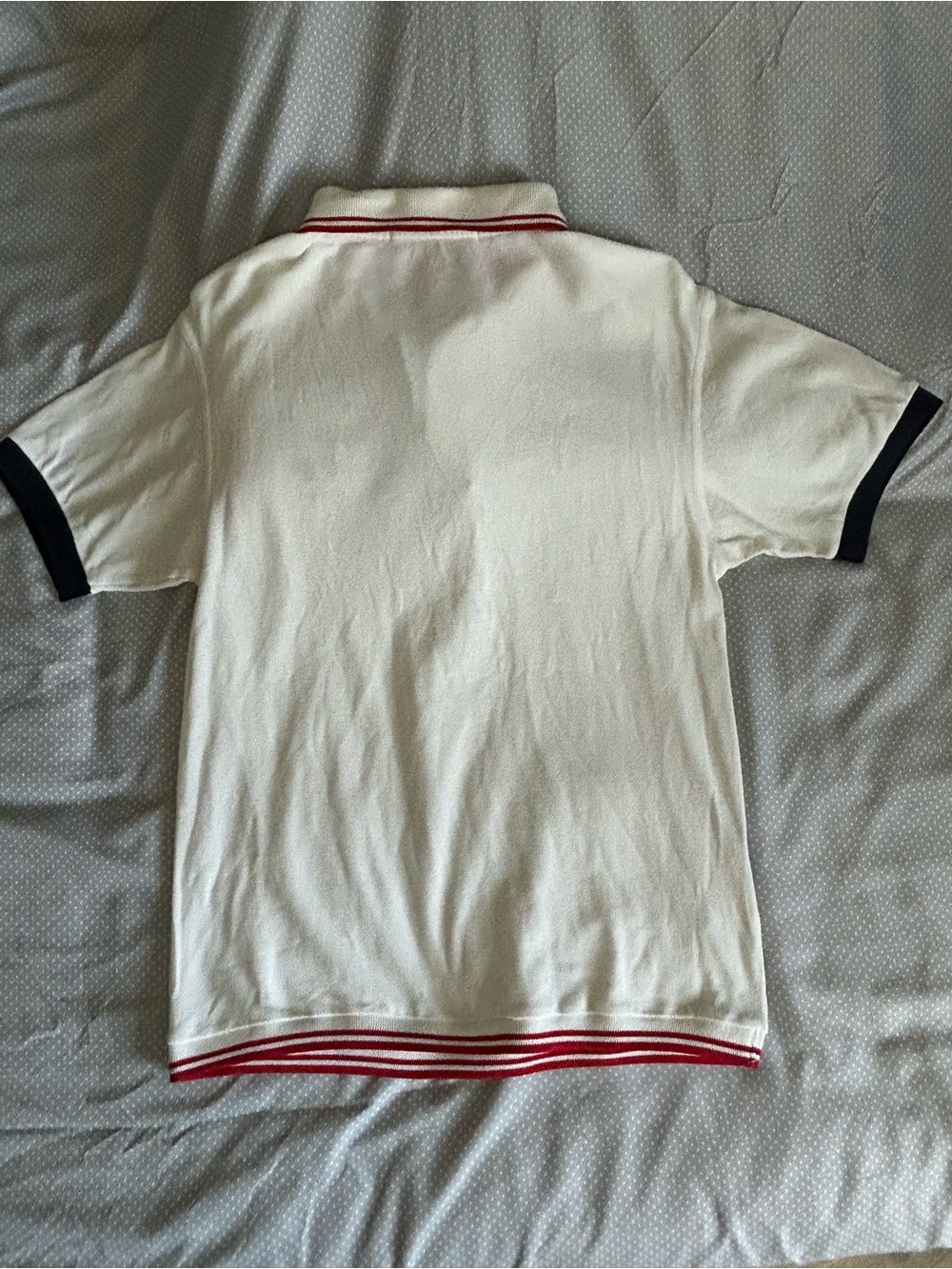 Fred Perry X COMME des GARCOnS White Polo with Red Trim and Blue Sleeve Cuffs - Picture 2 of 5